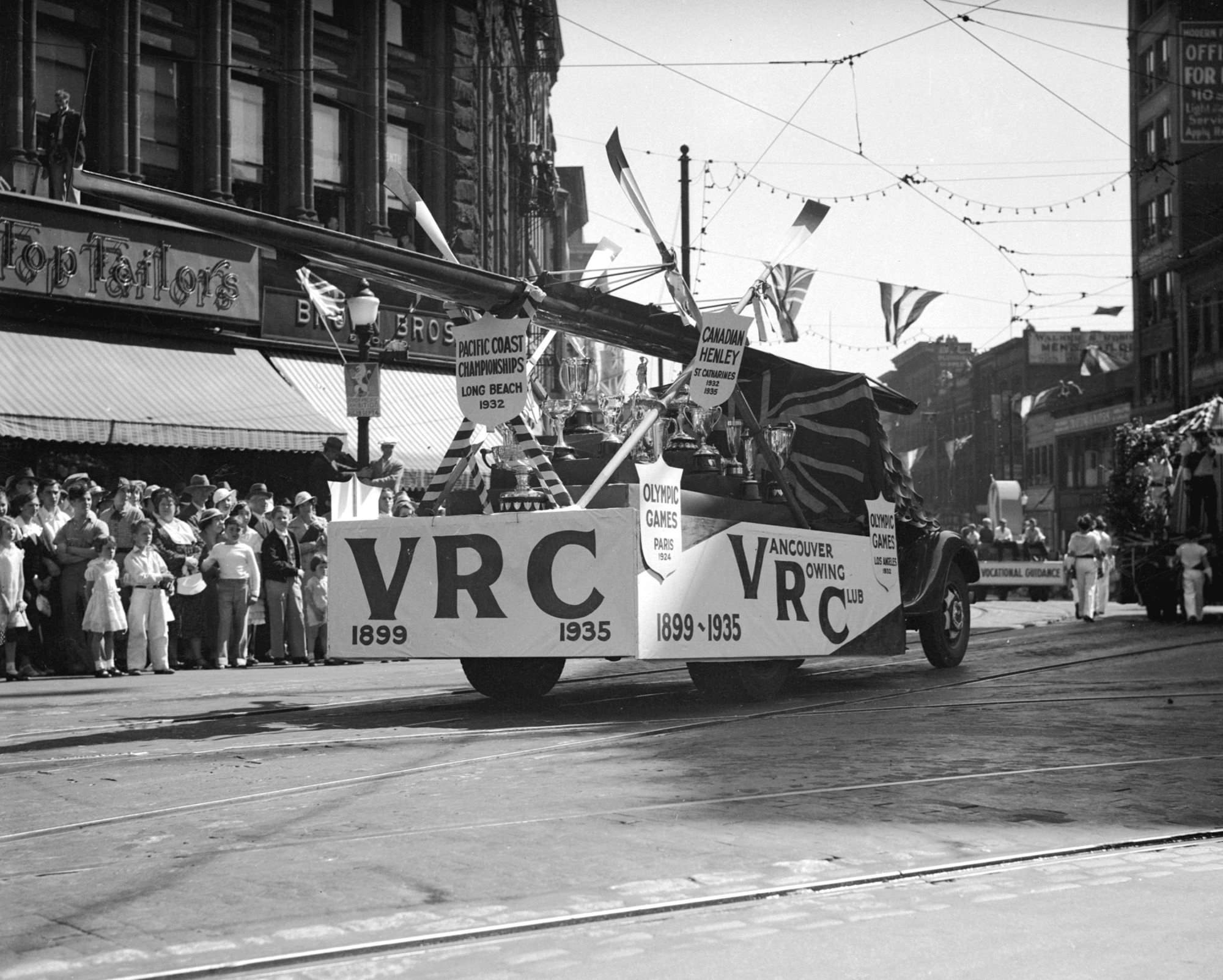 1935-CP-Exhibition-parade
